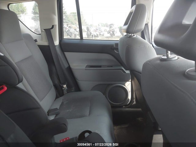 30094561 :رقم المزاد ، 1J8FT47WX7D205713 vin ، 2007 Jeep Compass مزاد بيع