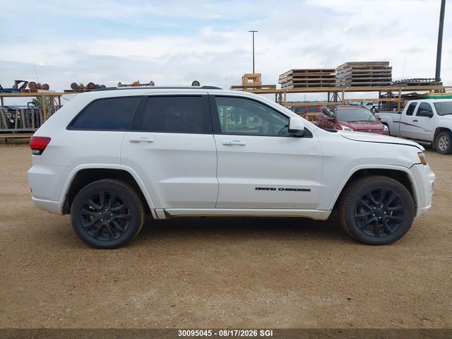 1C4RJFAG6JC219855 Jeep Grand Cherokee Laredo