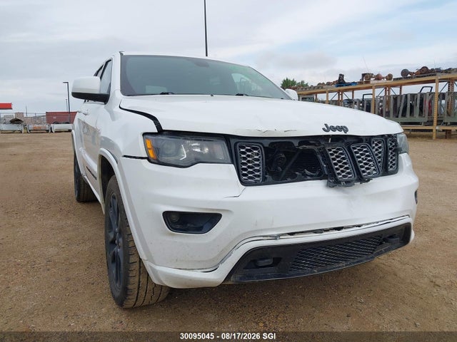 1C4RJFAG6JC219855 Jeep Grand Cherokee Laredo