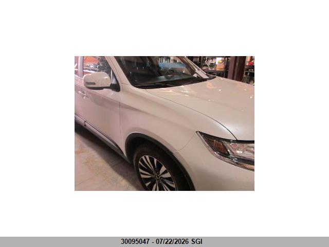 2020 Mitsubishi Outlander Es მანქანა იყიდება აუქციონზე, vin: JA4AZ2A36LZ614494, აუქციონის ნომერი: 30095047