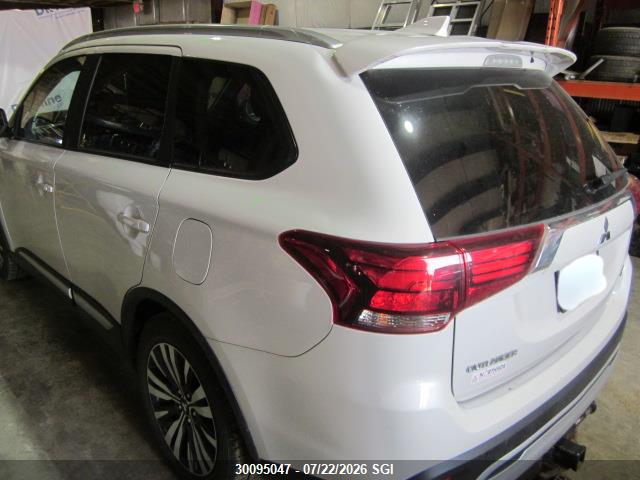 2020 Mitsubishi Outlander Es მანქანა იყიდება აუქციონზე, vin: JA4AZ2A36LZ614494, აუქციონის ნომერი: 30095047