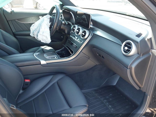 2022 Mercedes-benz Glc 300 4matic მანქანა იყიდება აუქციონზე, vin: W1N0G8EB5NV334161, აუქციონის ნომერი: 30093735