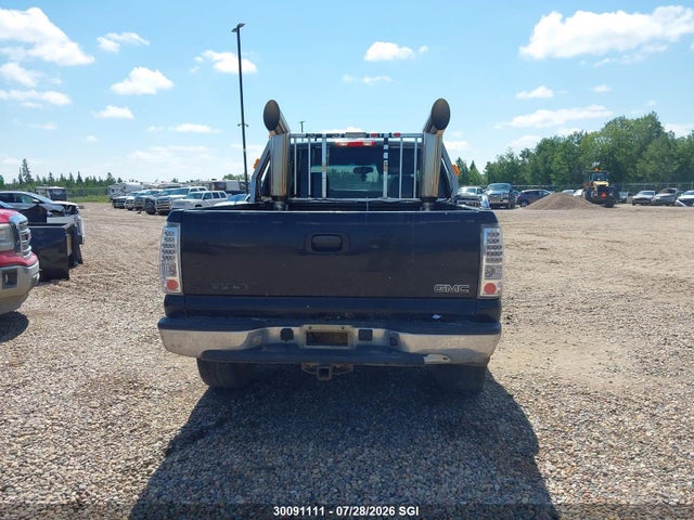 30091111 :رقم المزاد ، 2GTEK19V051228502 vin ، 2005 Gmc New Sierra K1500 مزاد بيع