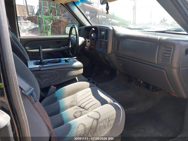 30091111 :رقم المزاد ، 2GTEK19V051228502 vin ، 2005 Gmc New Sierra K1500 مزاد بيع