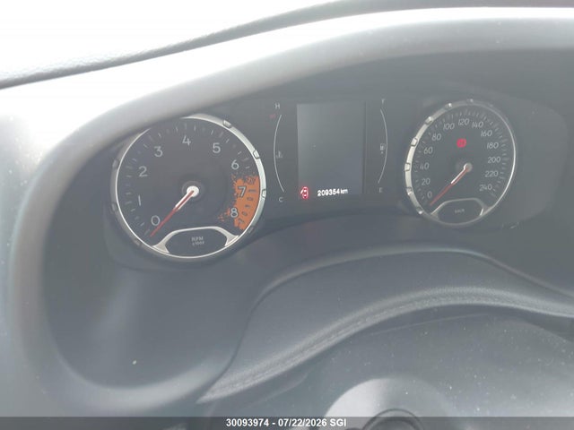 30093974 :رقم المزاد ، ZACCJBBT7GPC46156 vin ، 2016 Jeep Renegade Latitude مزاد بيع