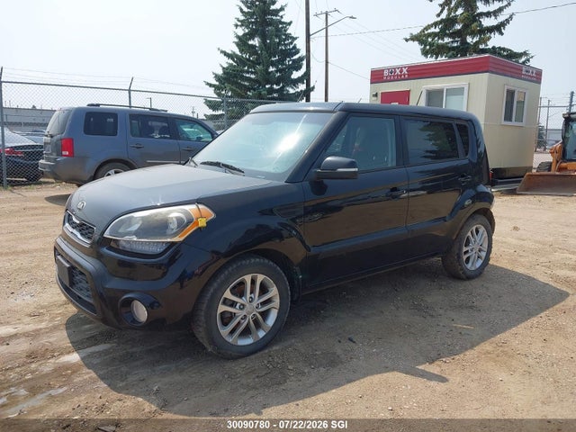 30090780 :رقم المزاد ، KNDJT2A6XD7624766 vin ، 2013 Kia Soul +/!/sport مزاد بيع