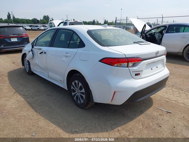 Toyota Corolla Le/se 2026 JTDBDMHE2T3035386 Image 3