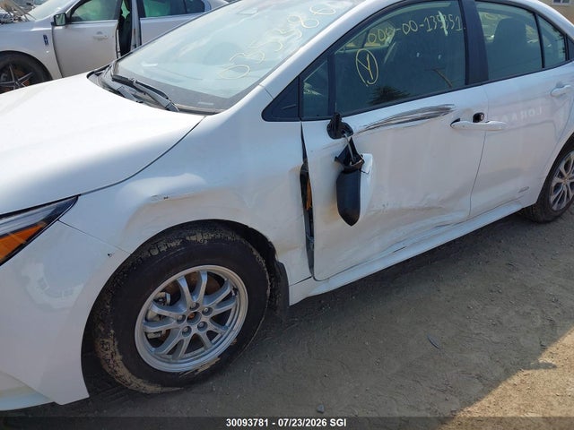 Toyota Corolla Le/se 2026 JTDBDMHE2T3035386 Image 6