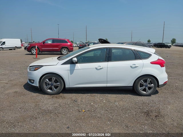 Ford FOCUS SE 2016 1FADP3KE1GL341932 Image 13