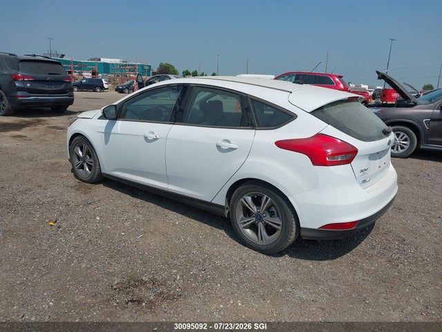 Ford FOCUS SE 2016 1FADP3KE1GL341932 Image 3