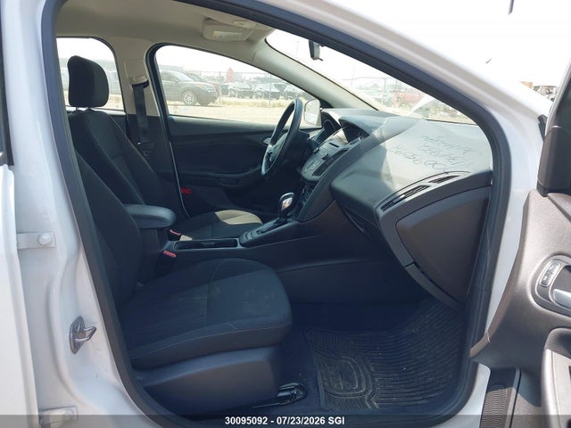 Ford FOCUS SE 2016 1FADP3KE1GL341932 Image 5