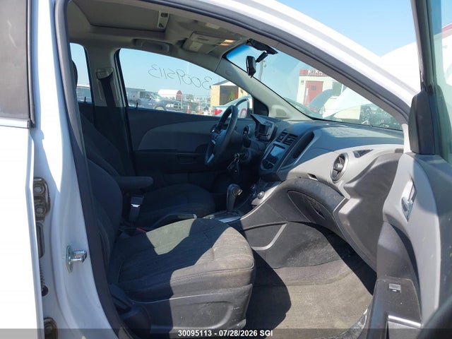 1G1JC6EH4E4126576 Chevrolet SONIC LT