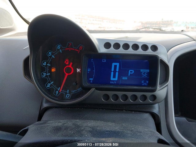 1G1JC6EH4E4126576 Chevrolet SONIC LT