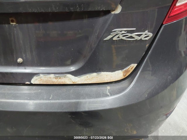 30095023 :رقم المزاد ، 3FADP4EJ1DM145479 vin ، 2013 Ford Fiesta Se مزاد بيع
