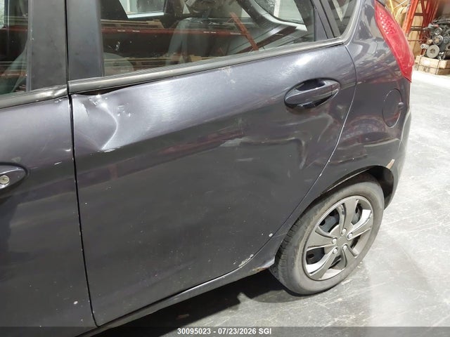 30095023 :رقم المزاد ، 3FADP4EJ1DM145479 vin ، 2013 Ford Fiesta Se مزاد بيع