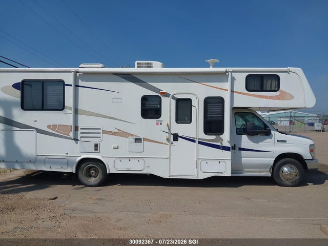Продажа на аукционе авто 2013 Ford Econoline E450 Super Duty Cutwy Van, vin: 1FDXE4FS5DDA67915, номер лота: 30092367