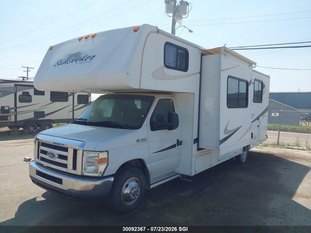 Продажа на аукционе авто 2013 Ford Econoline E450 Super Duty Cutwy Van, vin: 1FDXE4FS5DDA67915, номер лота: 30092367