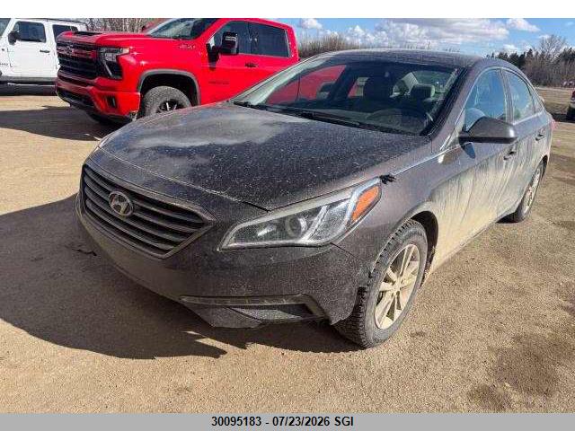 Hyundai SONATA SE 2015 5NPE24AF2FH042658 Image 2