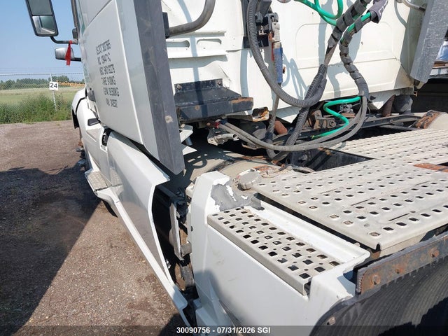 Volvo Vn L 2023 4V4NC9EH8PN342507 Image 14