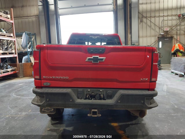 2GC4YPEY5R1102123 Chevrolet Silverado 2500hd Ltz