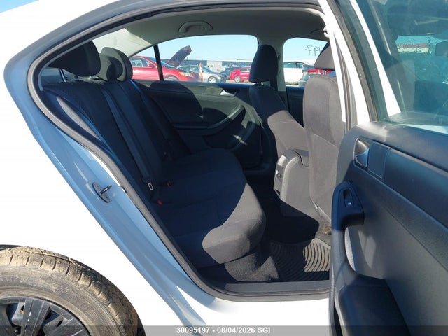 30095197 :رقم المزاد ، 3VW2K7AJ8EM256715 vin ، 2014 Volkswagen Jetta 2.0l Trendline+ مزاد بيع
