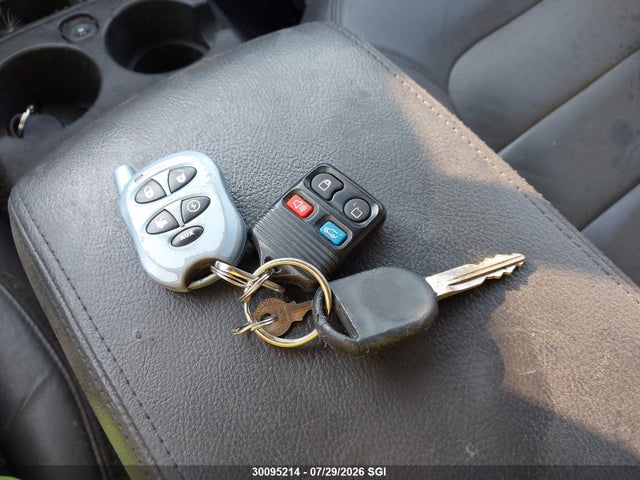 30095214 :رقم المزاد ، 1FMZU75W35UB91975 vin ، 2005 Ford Explorer Limited مزاد بيع