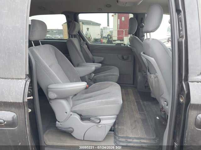 Продажа на аукционе авто 2005 Dodge Grand Caravan Se, vin: 1D4GP24R45B105945, номер лота: 30095221