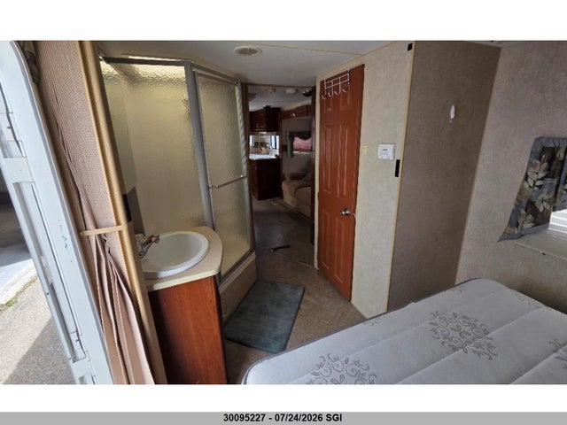 2008 Fleetwood Wilderness მანქანა იყიდება აუქციონზე, vin: 1ED1R242282324252, აუქციონის ნომერი: 30095227