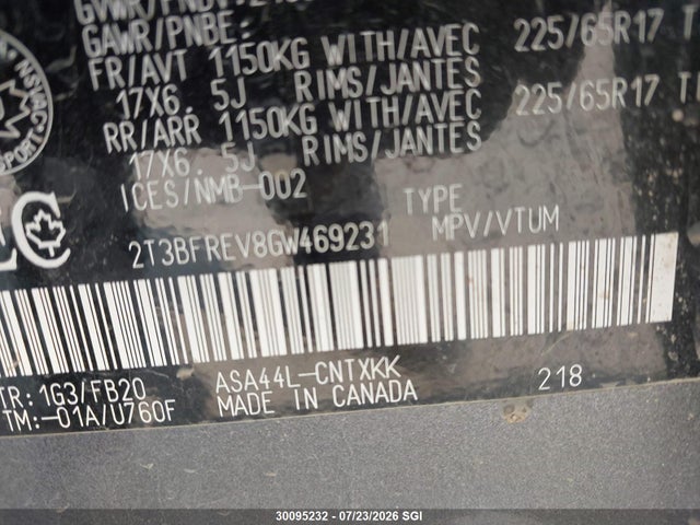 2T3BFREV8GW469231 Toyota RAV4 LE