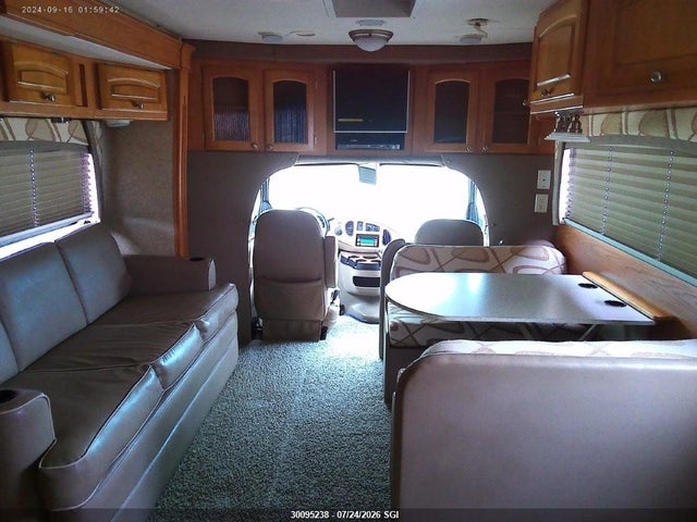 2006 Ford Econoline E450 Super Duty Cutwy Van მანქანა იყიდება აუქციონზე, vin: 1FDXE45S16DB37348, აუქციონის ნომერი: 30095238