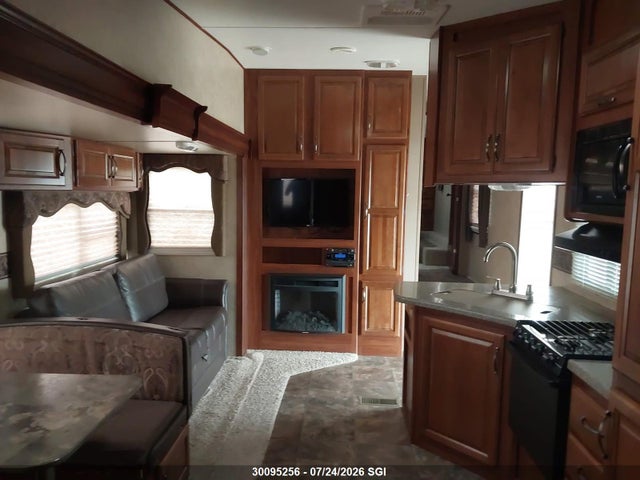 Keystone 330rbk Fifth Wheel 2014 4YDF3302XE2503189 Image 5
