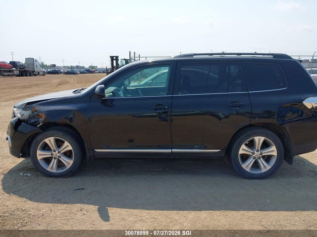 Продаж на аукціоні авто 2013 Toyota Highlander Plus/se, vin: 5TDBK3EH4DS238276, номер лоту: 30078899