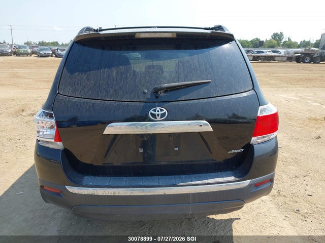 Продаж на аукціоні авто 2013 Toyota Highlander Plus/se, vin: 5TDBK3EH4DS238276, номер лоту: 30078899