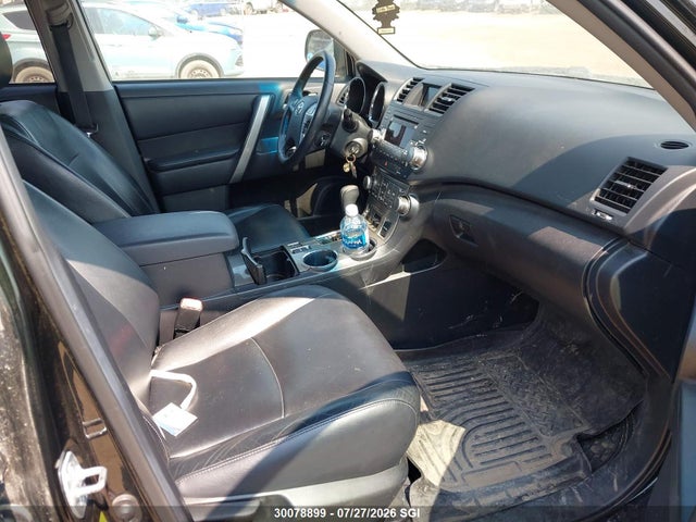 Продаж на аукціоні авто 2013 Toyota Highlander Plus/se, vin: 5TDBK3EH4DS238276, номер лоту: 30078899