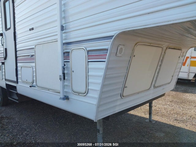 30095268 :رقم المزاد ، SAF29RLSSSAM10515 vin ، 1996 Forest River Inc.  مزاد بيع