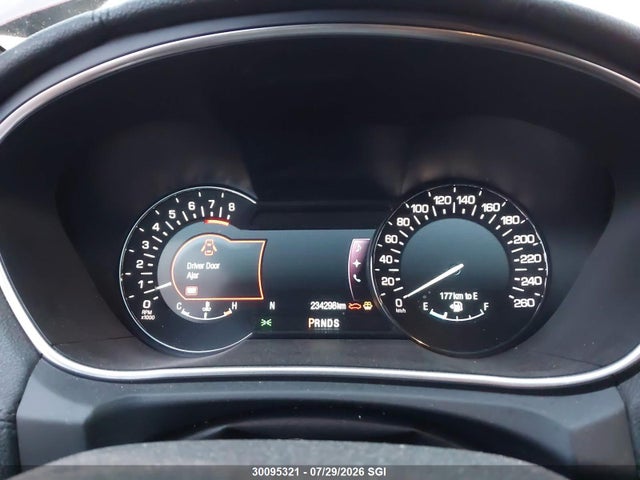 2LMTJ8LR8GBL41352 Lincoln Mkx Reserve