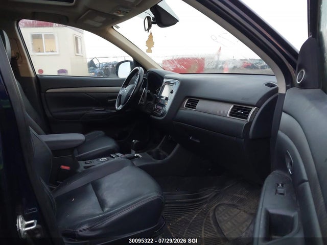 JA4JZ4AX2EZ604627 Mitsubishi OUTLANDER GT