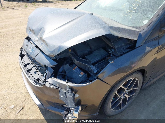 Ford FOCUS SE 2016 1FADP3K26GL392574 Image 6