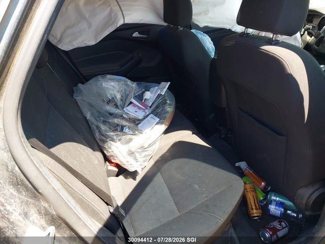 Ford FOCUS SE 2016 1FADP3K26GL392574 Image 8