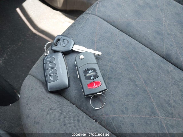 2012 Mazda Mazda2 მანქანა იყიდება აუქციონზე, vin: JM1DE1KY7C0138974, აუქციონის ნომერი: 30095400