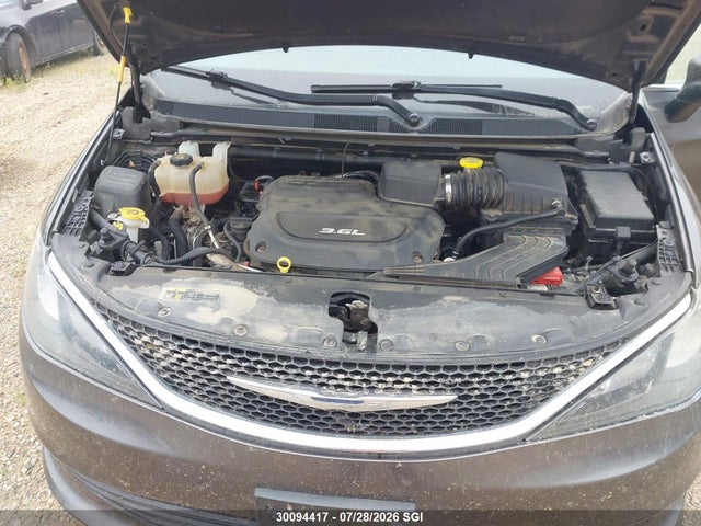 Chrysler Pacifica Lx 2017 2C4RC1CG1HR683096 Image 13