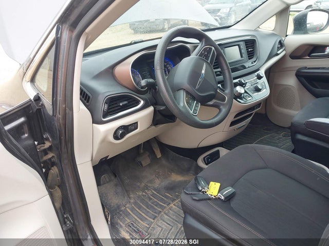 Chrysler Pacifica Lx 2017 2C4RC1CG1HR683096 Image 14