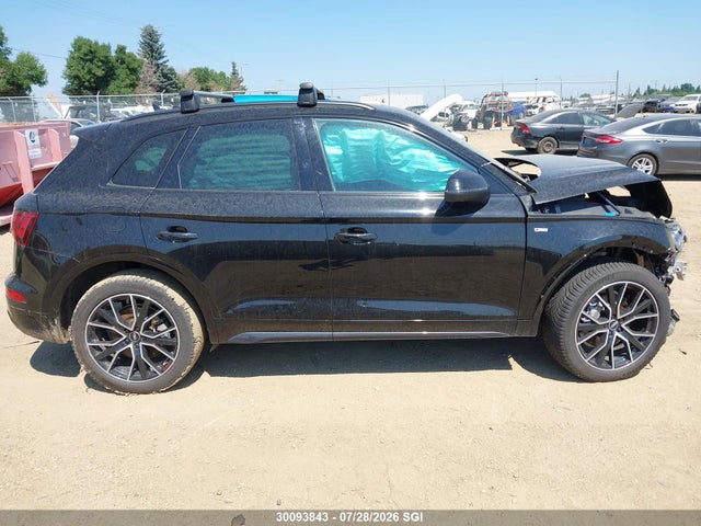 30093843 :رقم المزاد ، WA1EAAFY9M2026817 vin ، 2021 Audi Q5 Progressiv مزاد بيع