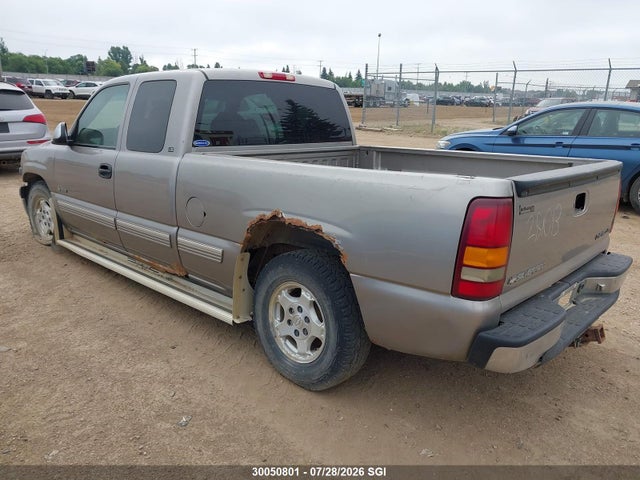30050801 :رقم المزاد ، 2GCEC19V6Y1281013 vin ، 2000 Chevrolet Silverado C1500 مزاد بيع