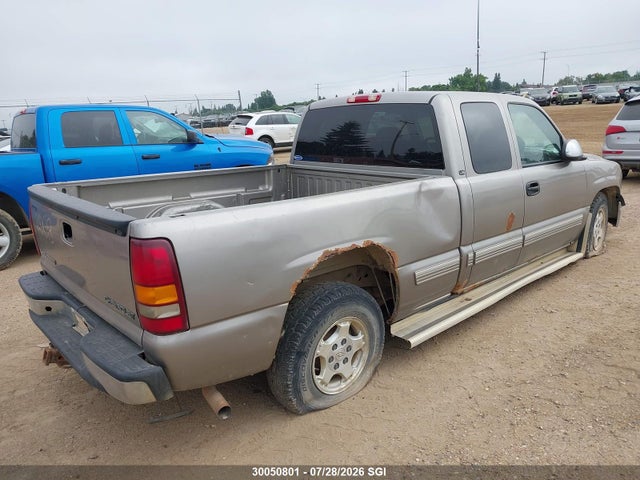 30050801 :رقم المزاد ، 2GCEC19V6Y1281013 vin ، 2000 Chevrolet Silverado C1500 مزاد بيع