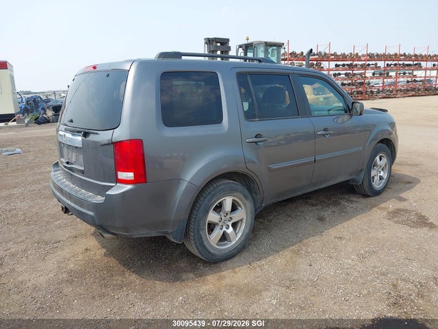 30095439 :رقم المزاد ، 5FNYF4H74BB014952 vin ، 2011 Honda Pilot Exln مزاد بيع
