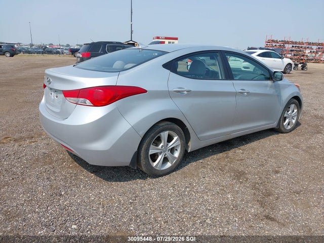 2013 Hyundai Elantra Gls/limited მანქანა იყიდება აუქციონზე, vin: 5NPDH4AE2DH416362, აუქციონის ნომერი: 30095448