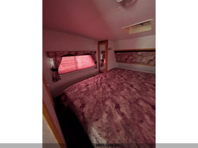 Продажа на аукционе авто 2001 Vanguard National Trailer Corp Vanguard Std W253sl, vin: 2PEFG215211010957, номер лота: 30095488