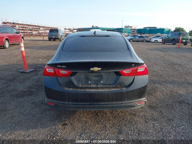 1G1ZD5ST1JF181617 Chevrolet MALIBU LT