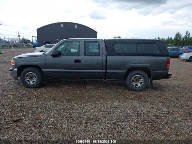 30092760 :رقم المزاد ، 1GTEC19V21Z142574 vin ، 2001 Gmc New Sierra C1500 مزاد بيع